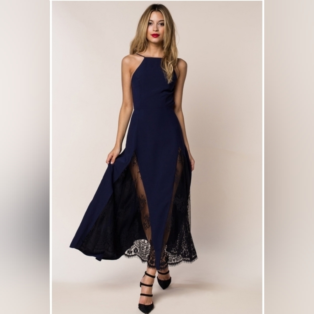 EUC NBD Close To You Open Back Formal Black Tie Midi Dress in Navy And Lace - S